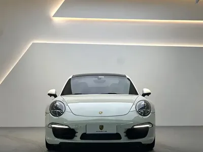 Porsche 911 2015, 90000 км, за 46923.81 USD