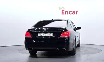 Hyundai Equus 2015, 139574 км, за 5883.13 USD