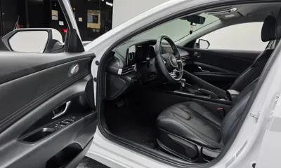 Hyundai Avante 2021, 63243 км, за 11074.92 USD - фото 10