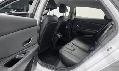 Hyundai Avante 2021, 63243 км, за 11074.92 USD - фото 12