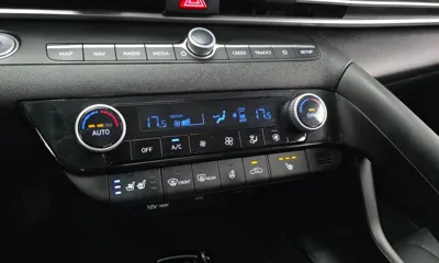 Hyundai Avante 2021, 63243 км, за 11074.92 USD - фото 16