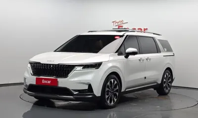 Kia Canival · 2023 год