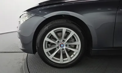 BMW 3-Series 2018, 89488 км, за 8782.21 USD