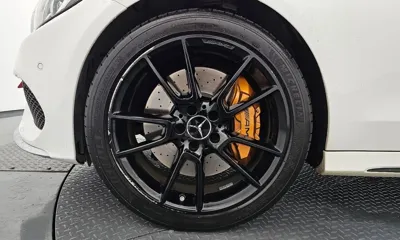 Mercedes-Benz C-Class 2018, 82192 км, за 20477.14 USD - фото 5