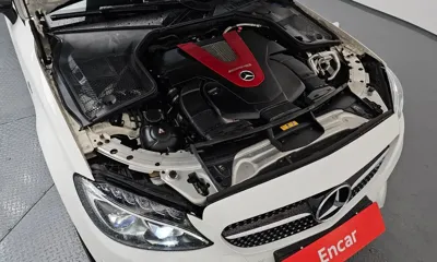 Mercedes-Benz C-Class 2018, 82192 км, за 20477.14 USD - фото 6