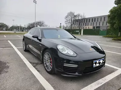 Porsche Panamera · 2015 год