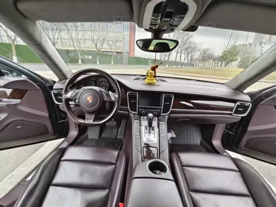 Porsche Panamera 2015, 197000 км, за 30765.12 USD