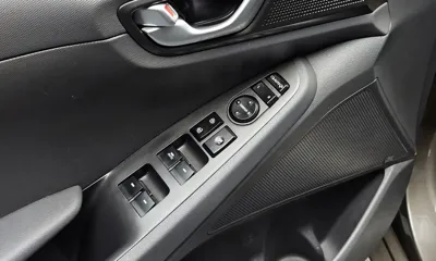 Hyundai Ioniq 2016, 172267 км, за 6236.05 USD - фото 19