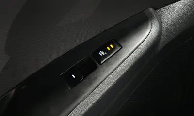 Hyundai Ioniq 2016, 172267 км, за 6236.05 USD - фото 20
