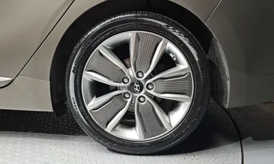 Hyundai Ioniq 2016, 172267 км, за 6236.05 USD - фото 22