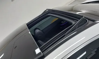 Mercedes-Benz E-Class 2022, 96923 км, за 28882.76 USD - фото 12