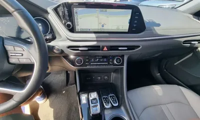 Hyundai Sonata 2020, 84047 км, за 11854.29 USD - фото 9