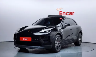 Porsche Macan · 2025 год