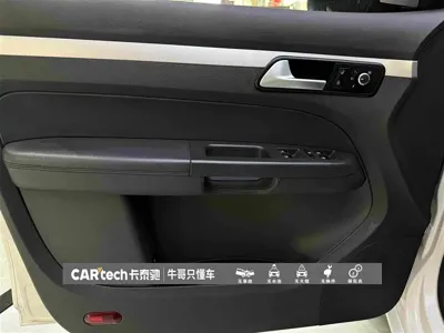 Volkswagen Touran 2015, 113000 км, за 4685.49 USD - фото 14