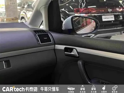 Volkswagen Touran 2015, 113000 км, за 4685.49 USD - фото 21