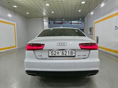 Audi A6 2018, 101714 км, за 9621.01 USD