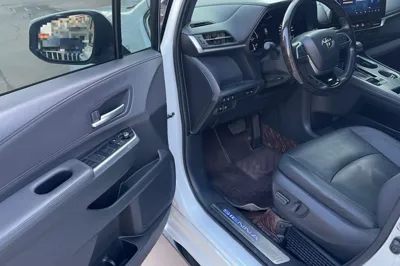 Toyota Sienna 2021, 99200 км, за 31716 USD - фото 12