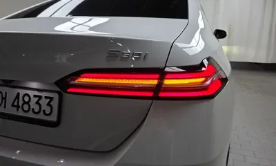 BMW 5-Series 2024, 22226 км, за 52185.9 USD - фото 23