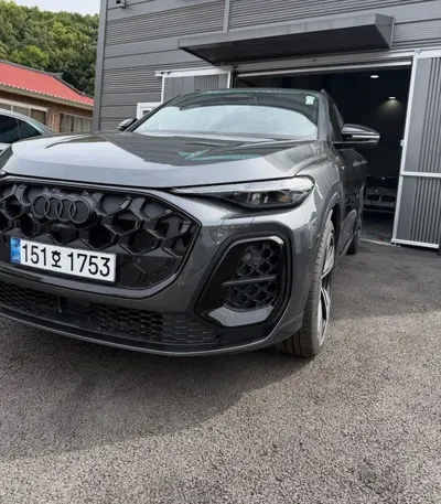 Audi Q5 2025, 1 км, за 53994.32 USD
