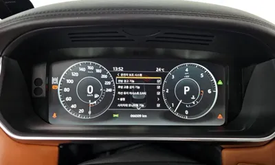 Land Rover Range Rover 2017, 66509 км, за 38688.9 USD - фото 8