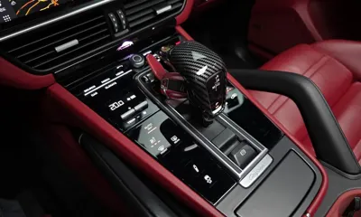 Porsche Cayenne 2020, 112516 км, за 37350.66 USD - фото 9