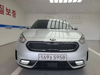 Kia Niro 2018, 103112 км, за 7814.02 USD