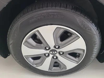 Kia Niro 2018, 103112 км, за 7814.02 USD - фото 20
