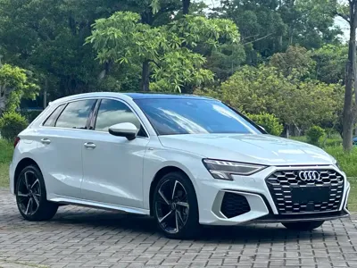 Audi A3 2023, 65000 км, за 17230.08 USD