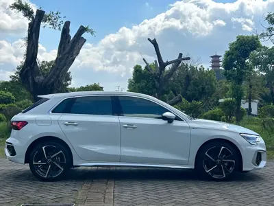 Audi A3 2023, 65000 км, за 17230.08 USD - фото 7