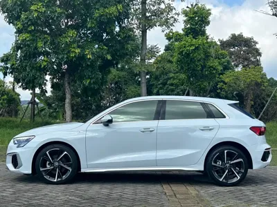 Audi A3 2023, 65000 км, за 17230.08 USD - фото 8