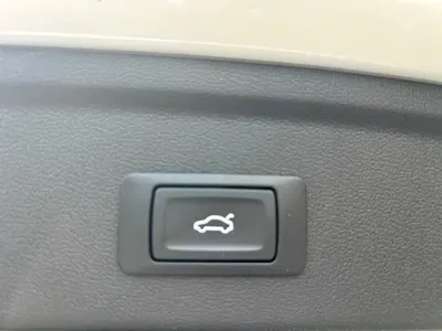 Audi A3 2023, 65000 км, за 17230.08 USD - фото 23