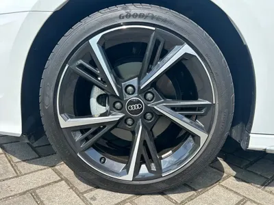 Audi A3 2023, 65000 км, за 17230.08 USD - фото 26