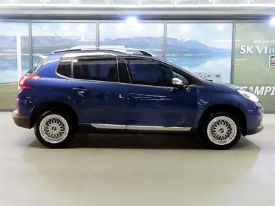 Peugeot 2008 2015, 81726 км, за 2279.09 USD