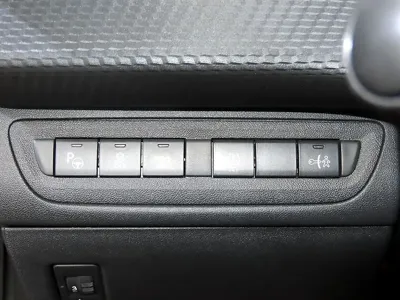 Peugeot 2008 2015, 81726 км, за 2279.09 USD - фото 15