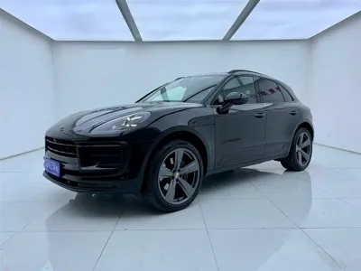 Porsche Macan · 2024 год