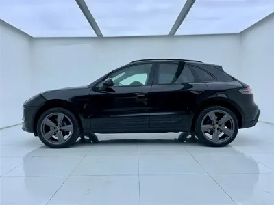 Porsche Macan 2024, 25000 км, за 52941.73 USD