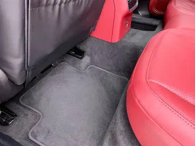 Porsche Macan 2024, 25000 км, за 52941.73 USD - фото 27