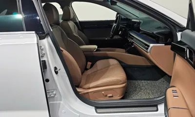 Hyundai Grandeur 2023, 35258 км, за 20121.11 USD - фото 26
