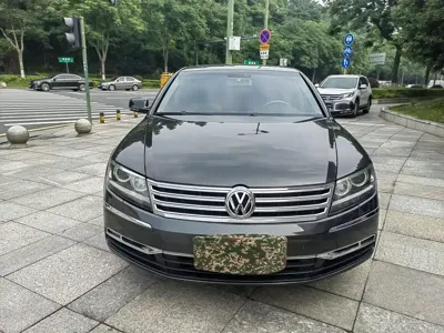 Volkswagen Phaeton 2011, 160000 км, за 8676.48 USD