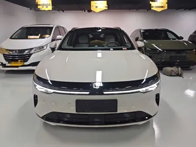 Zeekr 极氪007GT 2025, 12900 км, за 24077.82 USD