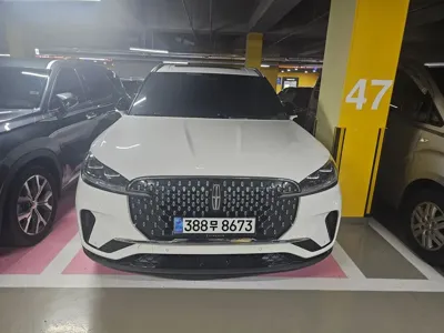 Lincoln Aviator · 2025 год
