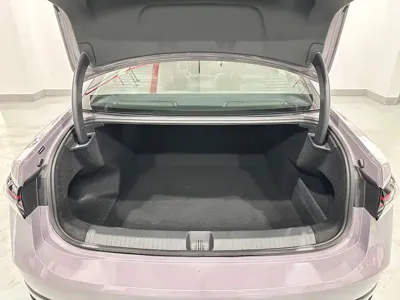 Volkswagen Passat 2024, 6899 км, за 22924.81 USD - фото 9
