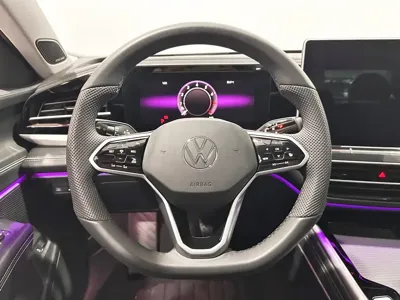 Volkswagen Passat 2024, 6899 км, за 22924.81 USD - фото 12