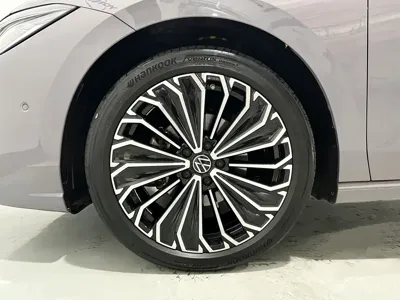 Volkswagen Passat 2024, 6899 км, за 22924.81 USD - фото 17