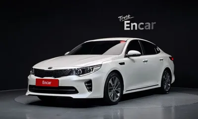 Kia K5 · 2016 год