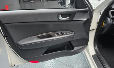 Kia K5 2016, 89554 км, за 7800.11 USD - фото 24
