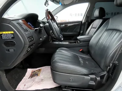Hyundai Equus 2012, 179800 км, за 2535.27 USD - фото 6