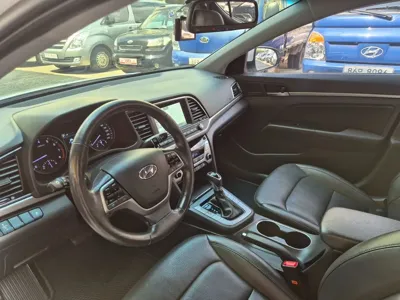 Hyundai Avante 2016, 65389 км, за 6498.62 USD - фото 12