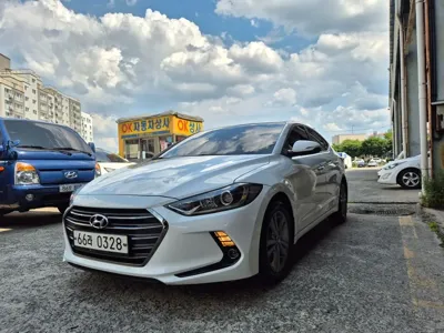 Hyundai Avante 2016, 65389 км, за 6498.62 USD - фото 18