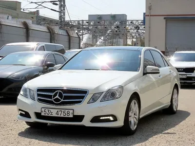 Mercedes-Benz E-Class · 2010 год